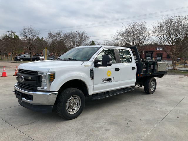 2019 Ford F-250 XL 4x4 Crew Cab Flatbed Truck 2019 Ford F-250 XL 4x4 Crew Cab Flatbed Truck