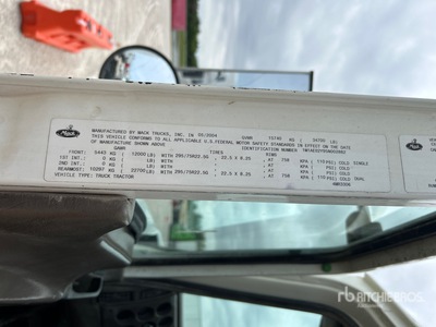 2005 Mack CX612 6x4 شاحنة لرفع ووضع الحاويات
