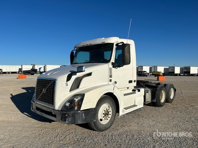 2016 Volvo VNL 6x4 T/A Day Cab Truck Tractor