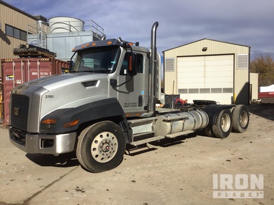 2013 Cat CT660 6x4 T/A Day Cab Truck Tractor