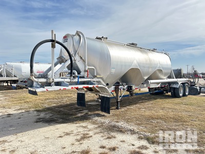 2015 Heil 30 m3 T/A Remorque à vrac pneumatique