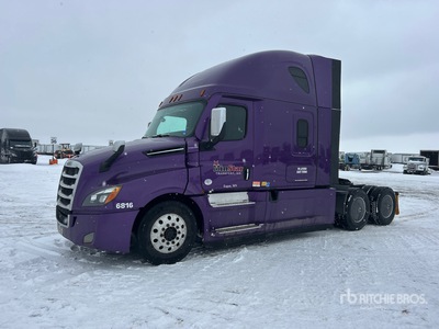 2020 Freightliner Cascadia 126 6x4 T/A Sleeper Truck Tractor