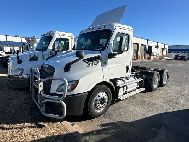 2019 Freightliner PE116DC 6x4 T/A Day Cab Truck Tractor (Inoperable)