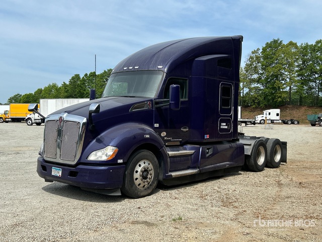 2020 Kenworth T680 6x4 T/A Sleeper Truck Tractor