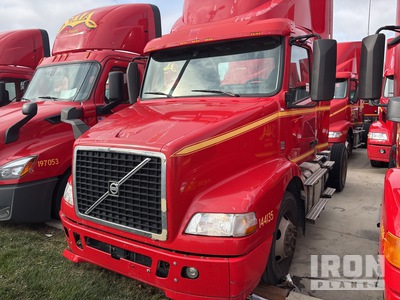 2015 Volvo VNM42T200 4x2 S/A Day Cab Truck Tractor