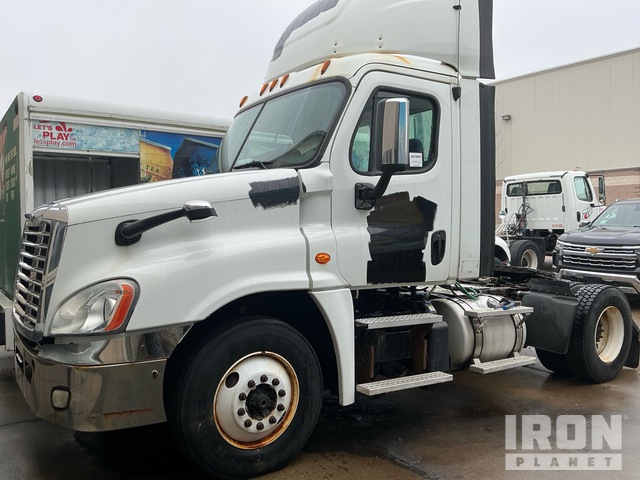 3AKBGEBG5HSJH0434 Freightliner Cascadia 125 Photo 1