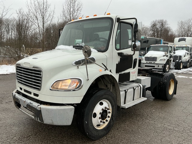 2014 Freightliner M2 106 4x2 S/A Day Cab Truck Tractor