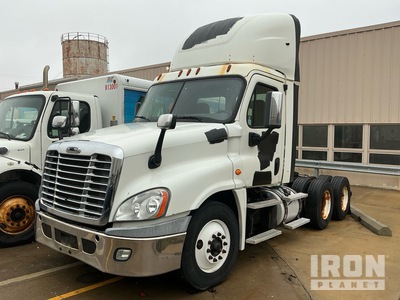 2016 Freightliner Cascadia 125 6x4 T/A Day Cab Truck Tractor (Inoperable)