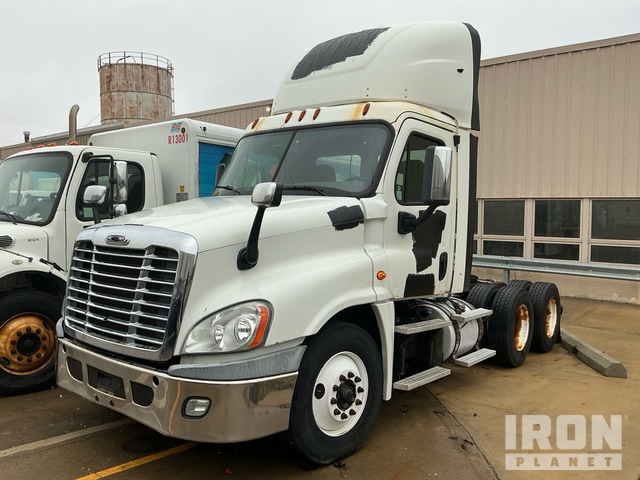 1FUJGEBG3GLHN0763 Freightliner Cascadia 125 Photo 1