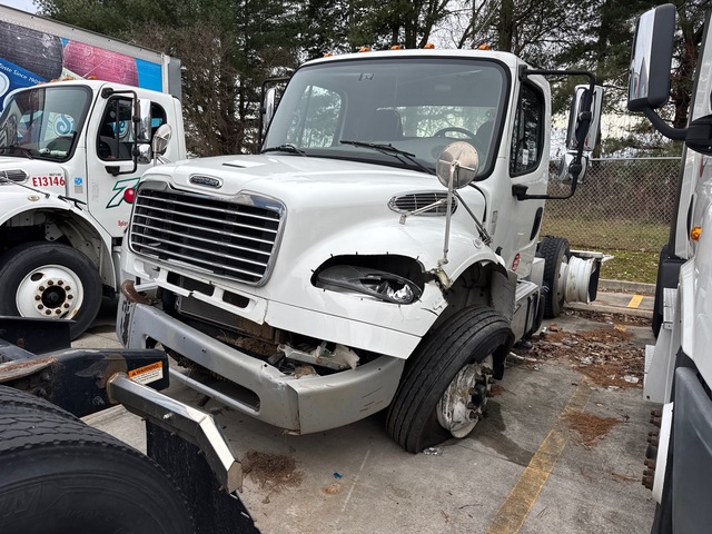 2014 (unverified) Freightliner M2 106 4x2 S/A Day Cab Truck Tractor