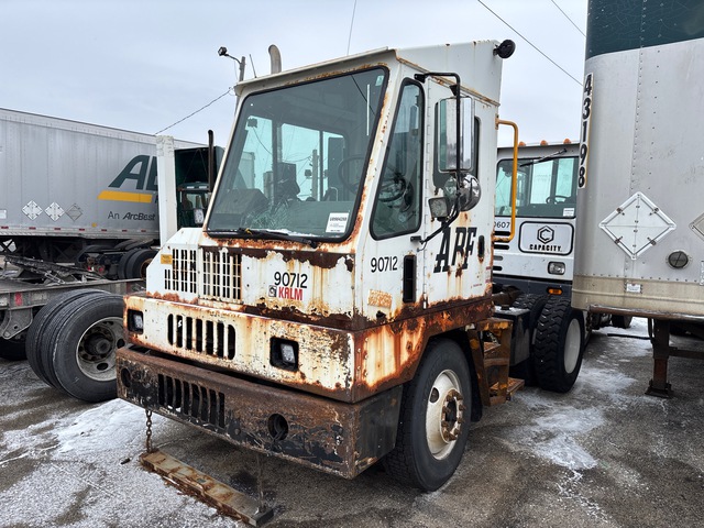 2010 Kalmar 4x2 Spotter Truck 2010 Kalmar 4x2 Spotter Truck