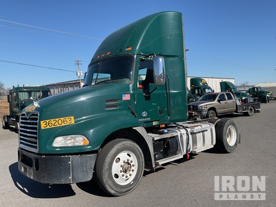 2017 Mack CXU612 4x2 S/A Day Cab Truck Tractor