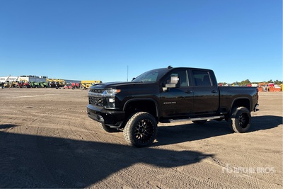 2020 Chevrolet Silverado 2500HD 4x4 Crew Cab ピックアップ