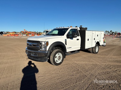 2018 Ford F-550 XLT 4x4 Utility Truck