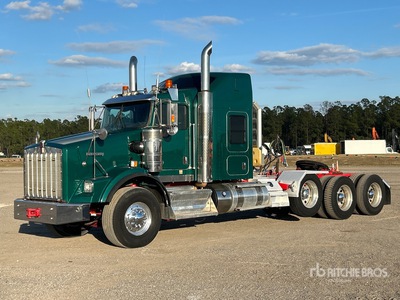 2018 Kenworth T800 8x4 Heavy Haul Tri/A Sleeper Truck Tractor