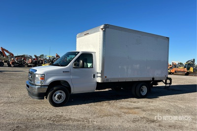 2021 Ford E-350 4x2 Van Truck