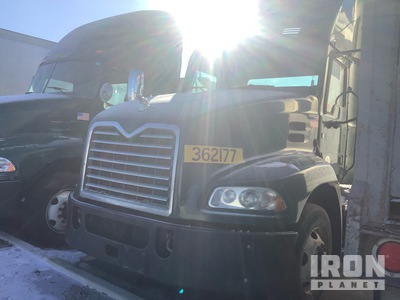 2017 Mack CXU612 4x2 S/A Day Cab Truck Tractor