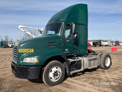 2016 Mack CXU612 4x2 Ciągnik siodłowy z kabiną dzienną S/A