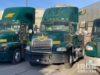 2016 Mack CXU612 4x2 S/A Day Cab Truck Tractor