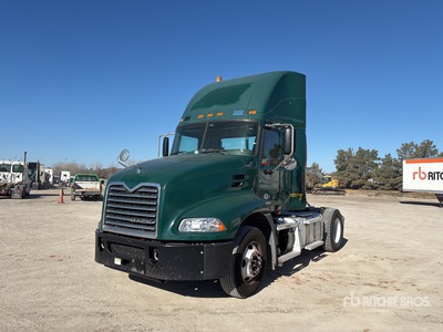2015 Mack CXU612 4x2 S/A Day Cab Truck Tractor