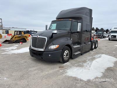 2022 International LT625 6x4 Tracteur routier couchette
