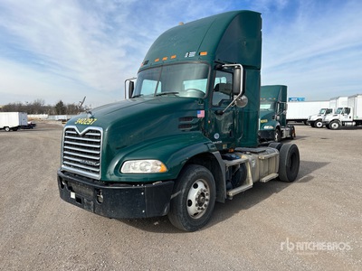 2015 Mack CXU612 4x2 Ciągnik siodłowy z kabiną dzienną S/A