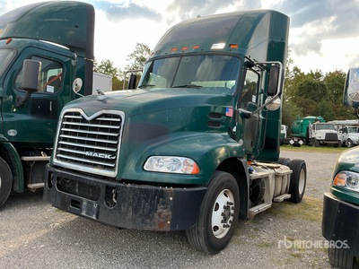 2015 Mack CXU612 4x2 S/A Day Cab Truck Tractor (Inoperable)