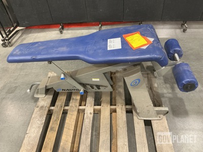 Nautilus Adjustable Decline Bench