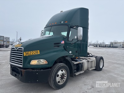 2017 Mack CXU612 4x2 S/A Day Cab Truck Tractor