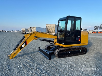 2017 Cat 305.5E2 Mini Excavator