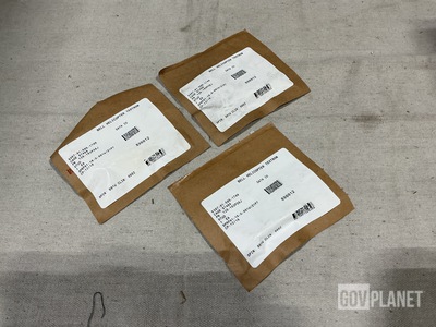 (127) Bell Helicopter Textron 120-163P38J Studs