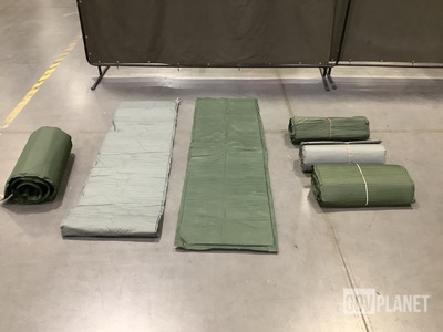 (105) Self-Inflating Sleeping Mats