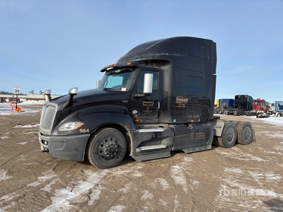 2023 International LT625 6x4 Tracteur routier couchette