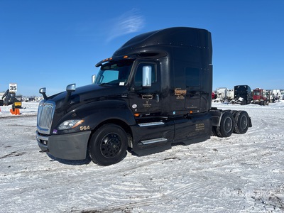 2023 International LT625 6x4 Cabeza Tractora Cabina Dormitorio