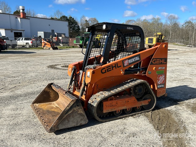 2021 Gehl RT135 Compact Track Loader