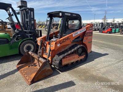 2021 Gehl RT135 を見 Compact Track Loader