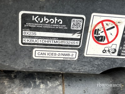 2021 Kubota BX23S 4WD ユーティリティトラクター