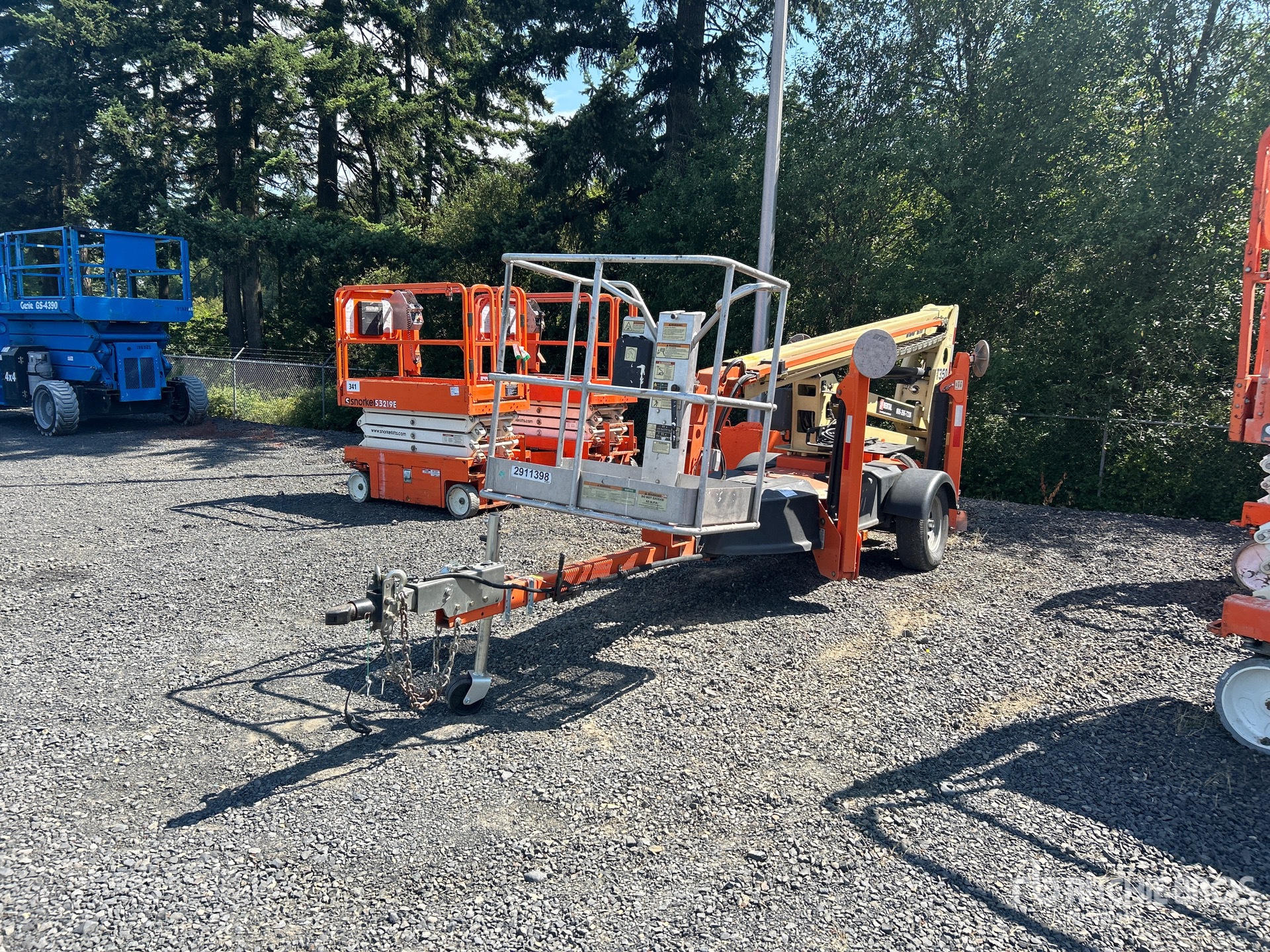 2020 JLG T-350 Towable Lift
