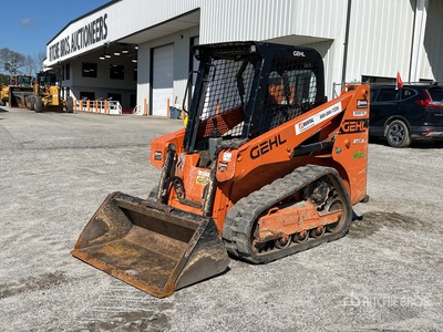 Gehl RT135 Compact Track Loader