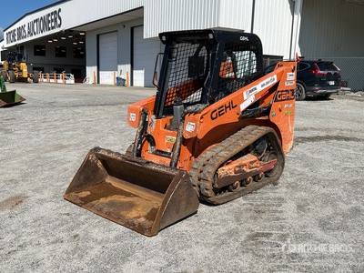 Gehl RT135 Compact Track Loader