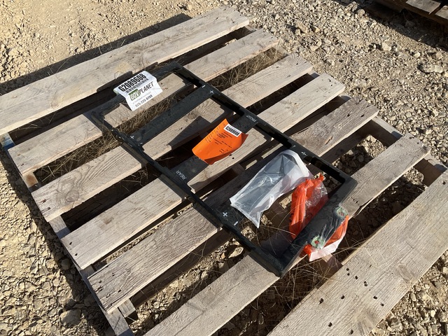 12521212 Battery Retainer