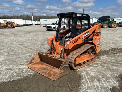 Gehl RT135 Compact Track Loader