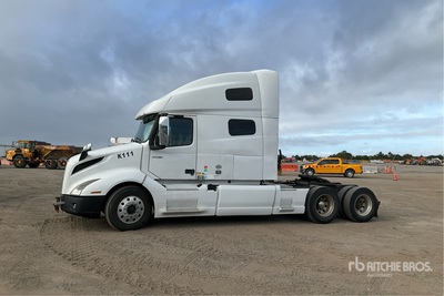 2019 Volvo VNL 6x4 Tracteur routier couchette