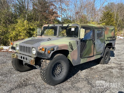 1987 AM General M1097R1 HMMWV 4 Door Soft Top w/Truck Body