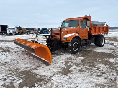 1991 International 4900 4x2 Snow Plow Truck
