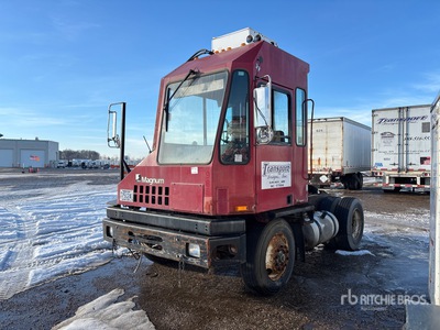 1998 Sisu Magnum 4x2 Spotter Truck