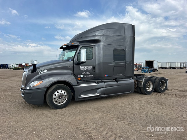 2018 International LT625 6x4 T/A Sleeper Truck Tractor