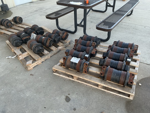 Qty of (18) Cat 503-1353 Track Rollers