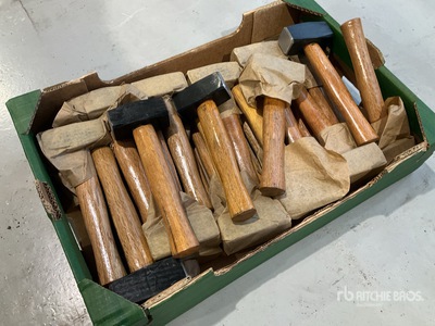 Quantity of (24) Square Faced 1kg Hammers