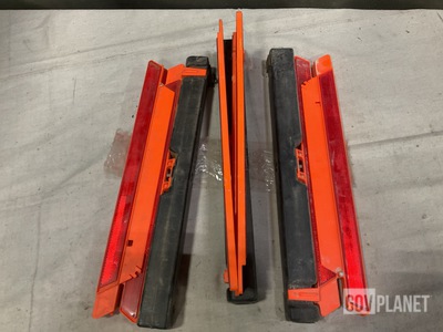 (40) Triangular Highway Warning Reflector Sets